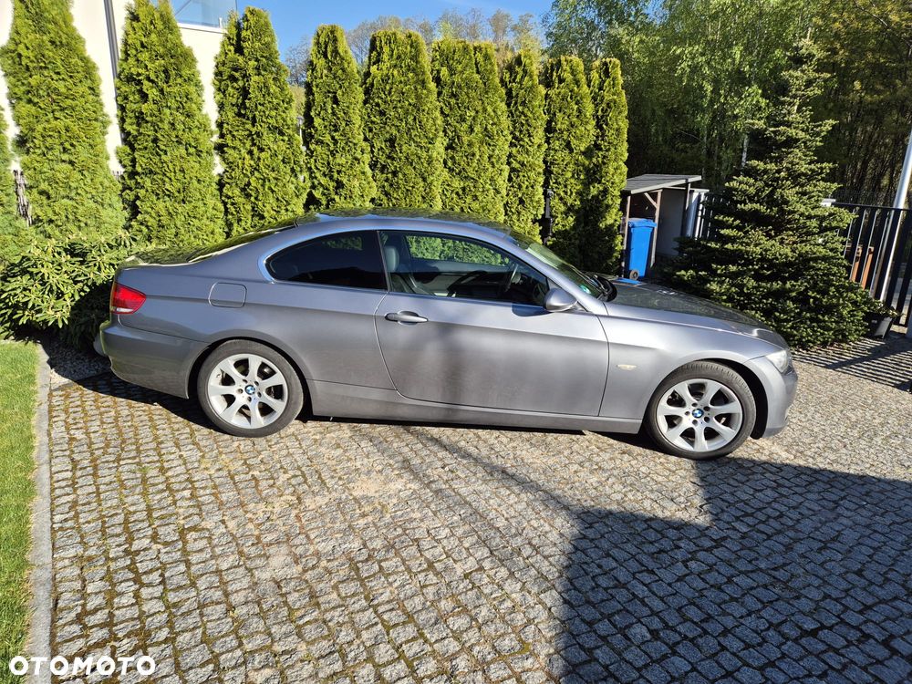 BMW Seria 3 325i M Sport Edition - 7