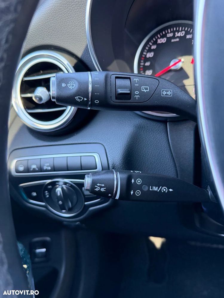 Mercedes-Benz GLC 350 e 4Matic 7G-TRONIC AMG Line - 33