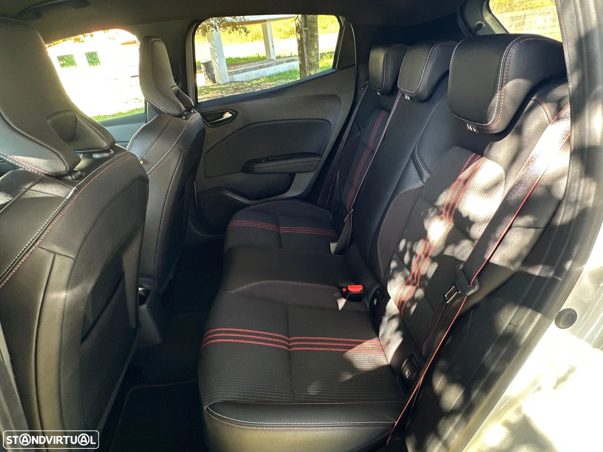 Renault Clio 1.0 TCe RS Line CVT - 19
