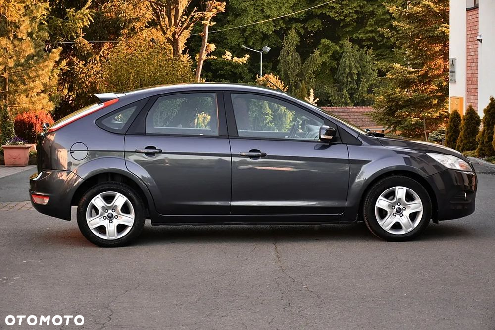 Ford Focus 1.6 16V Style - 14