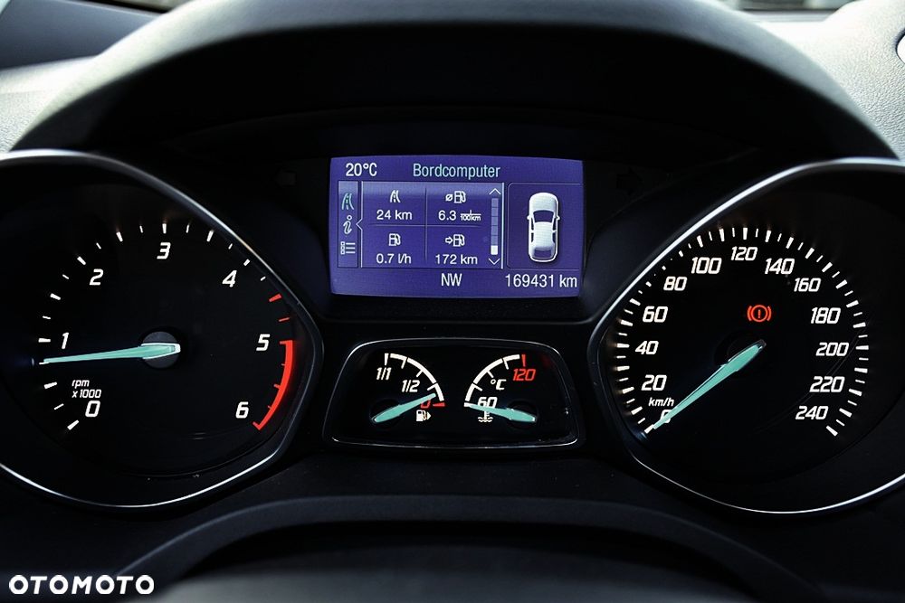 Ford Kuga 2.0 TDCi 2x4 Titanium - 8