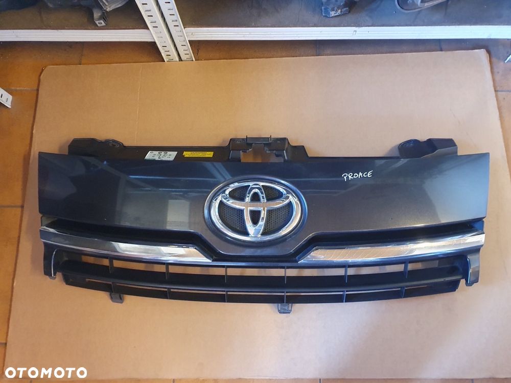 GRILL ATRAPA TOYOTA PROACE