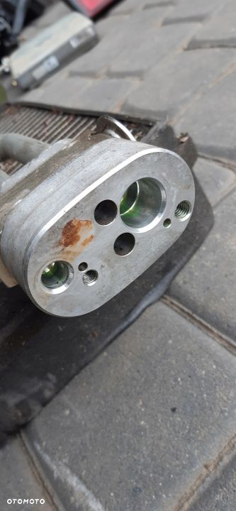 Nissan Patrol GR Y61 zawór Rozprężny - 1