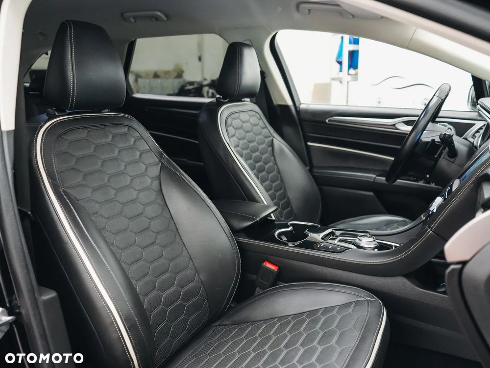 Ford Mondeo 2.0 EcoBlue VIGNALE - 37