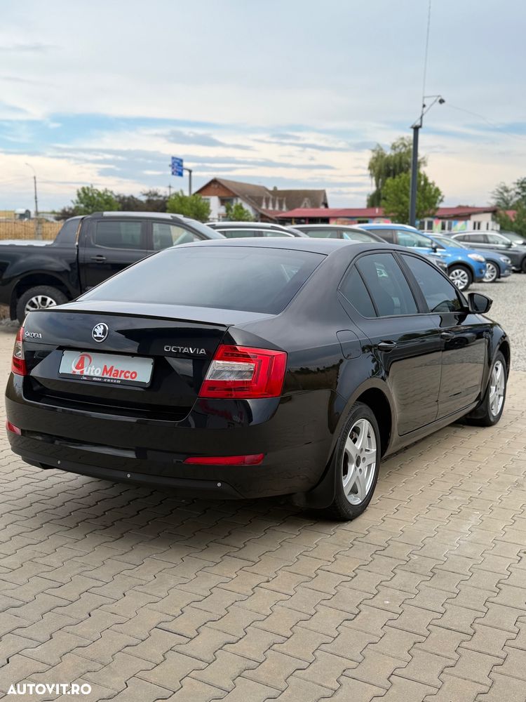 Skoda Octavia 2.0 TDI DSG Drive - 4