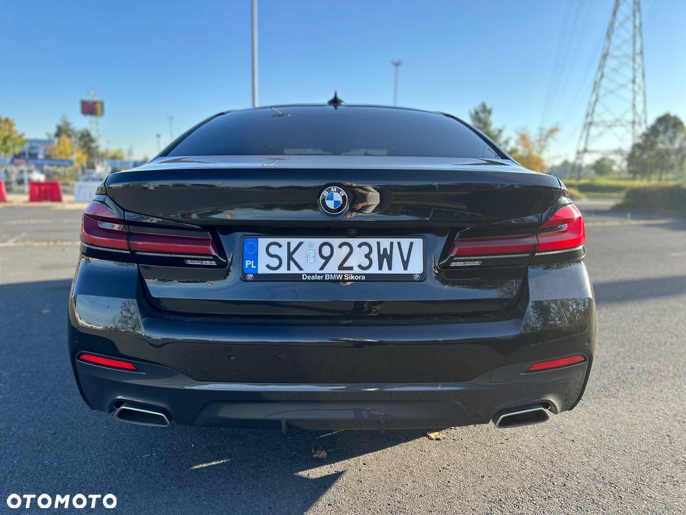 BMW Seria 5 2022 photo 3