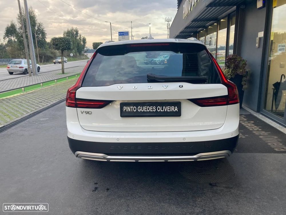 Volvo V90 Cross Country 2.0 D5 Pro AWD Geartronic - 8