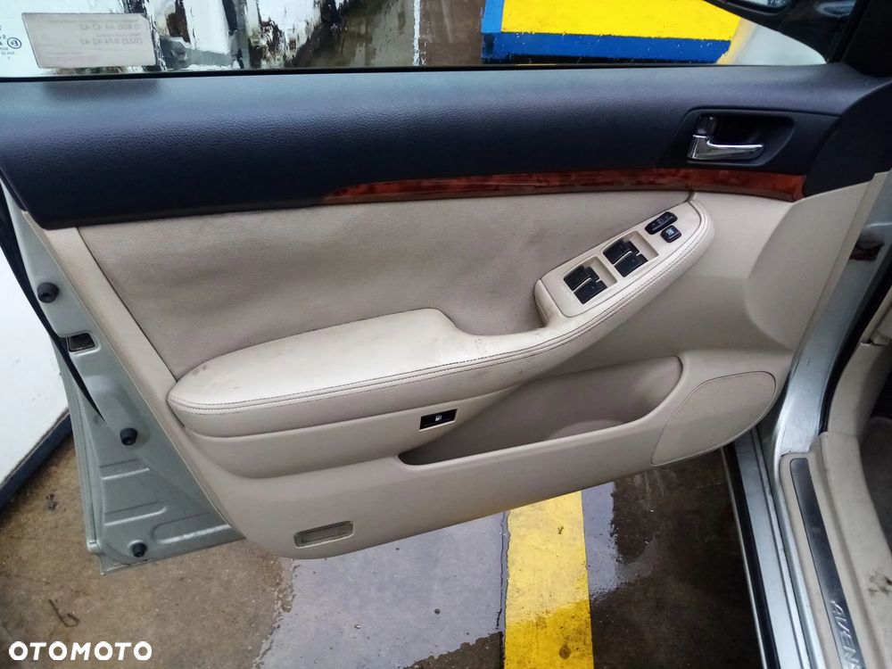 TOYOTA AVENSIS T25 2.0 VVT-i  03-06    MAGLOWNICA PRZEKŁADNIA KIEROWNICZA - 23