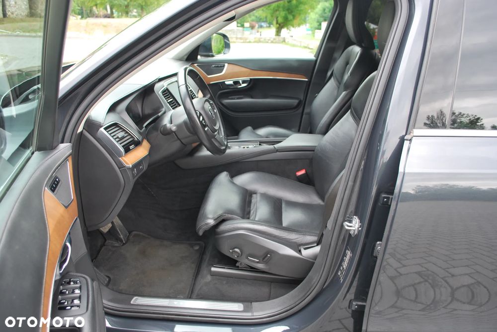 Volvo XC 90 D5 AWD Inscription 7os - 18
