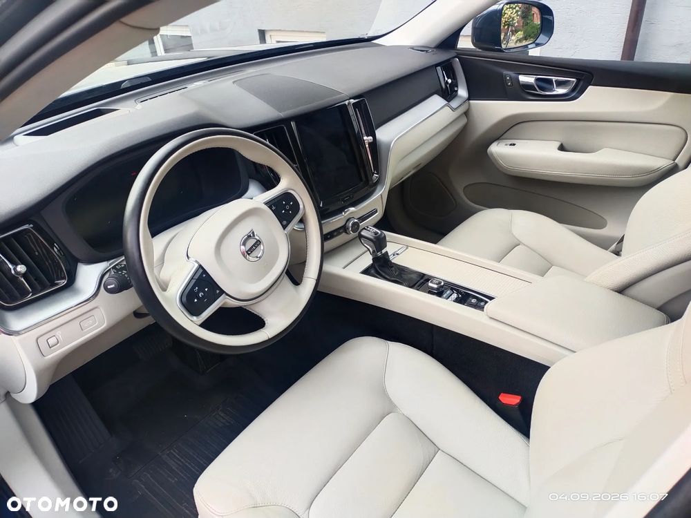 Volvo XC 60 T5 AWD Momentum - 12