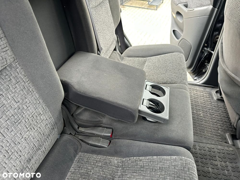 Toyota Land Cruiser - 23