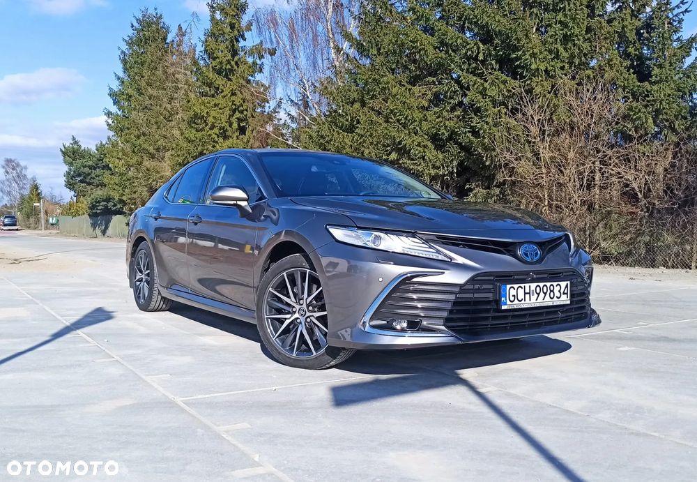 Toyota Camry 2.5 Hybrid Executive CVT - 2
