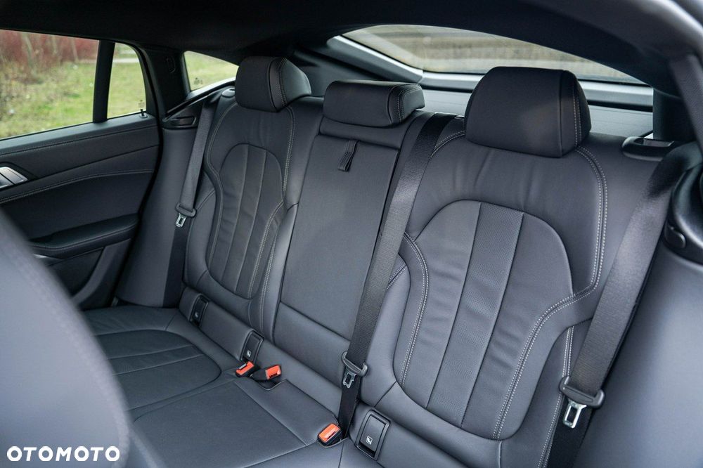 BMW X6 xDrive40i - 28