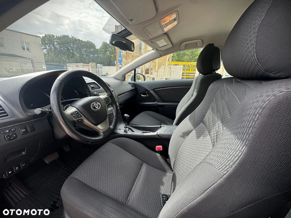 Toyota Avensis 2.0 Sol plus EU5 MS - 6