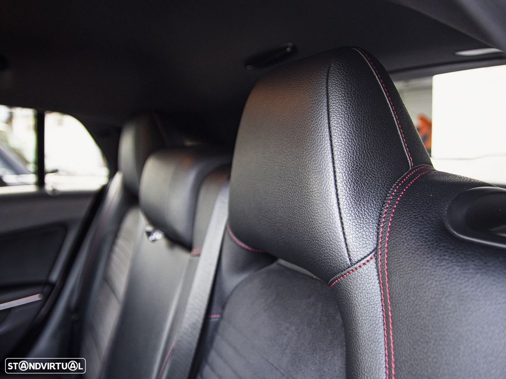 Mercedes-Benz CLA 180 d Shooting Brake AMG Line - 21
