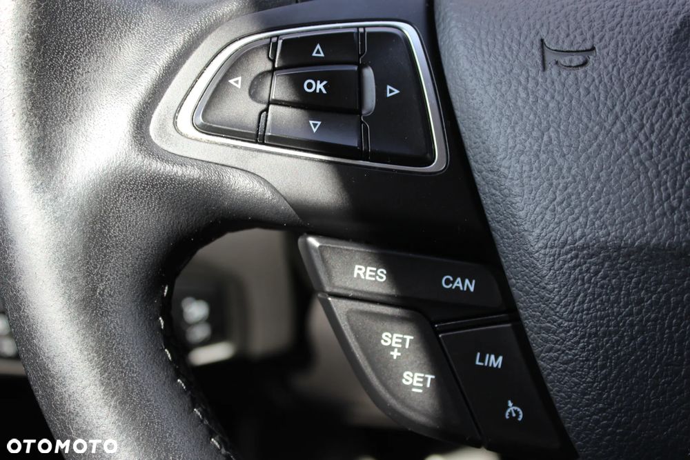 Ford Focus 1.6 TDCi ECOnetic 88g Start-Stopp-System Titanium - 16