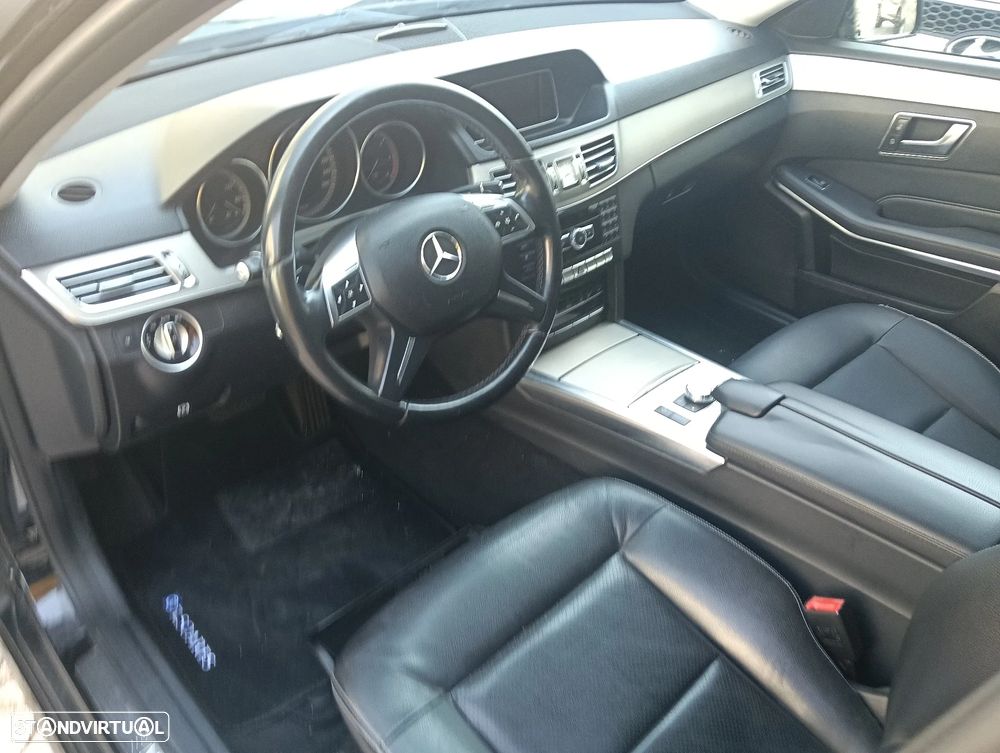 Mercedes-Benz E 220 CDI Auto Elegance - 48