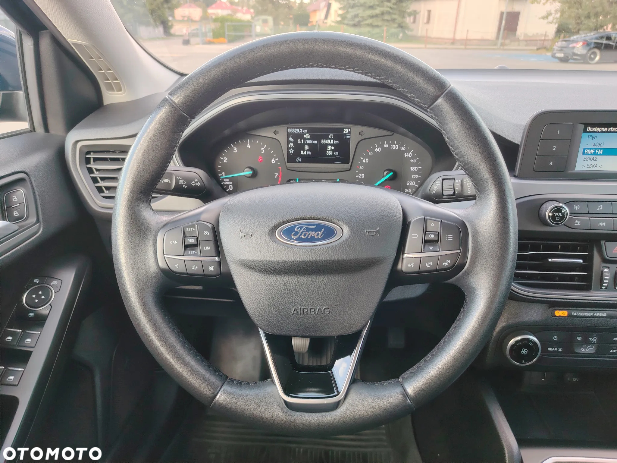 Ford Focus 1.0 EcoBoost Trend - 11