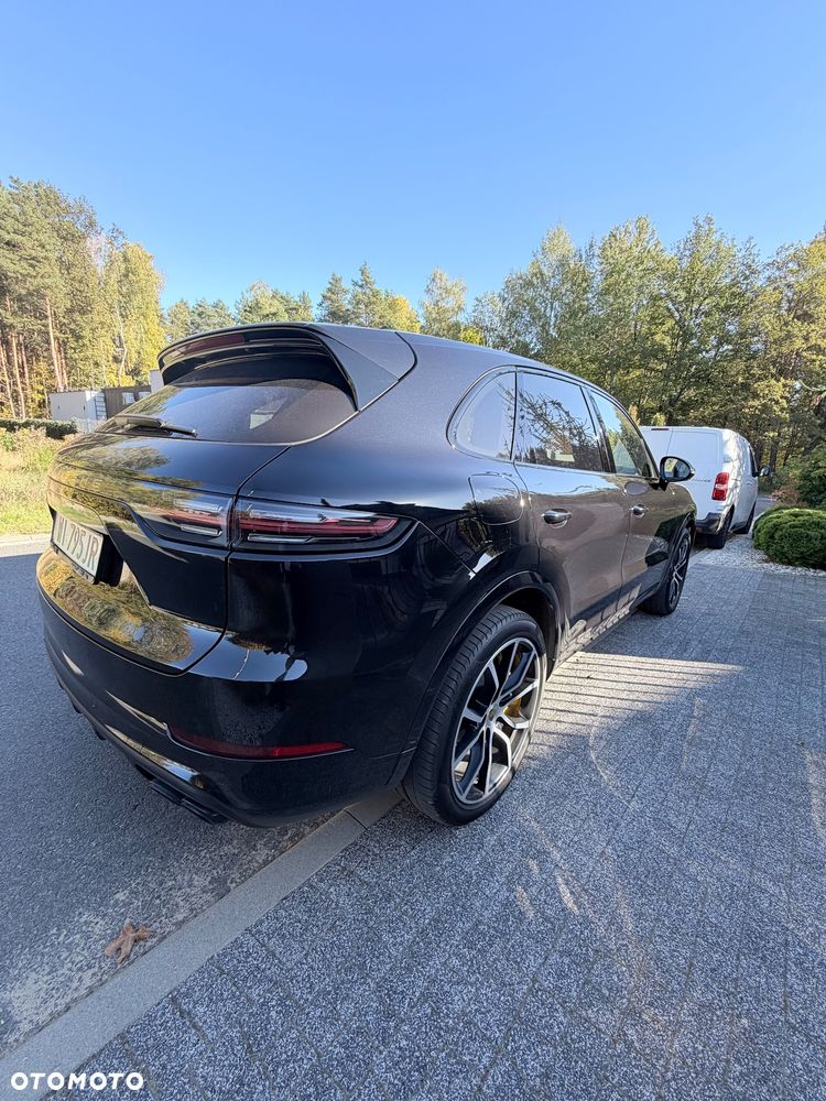 Porsche Cayenne Turbo - 3