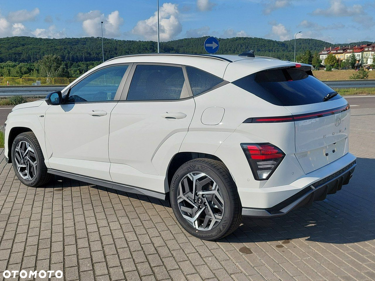 Hyundai Kona - 4