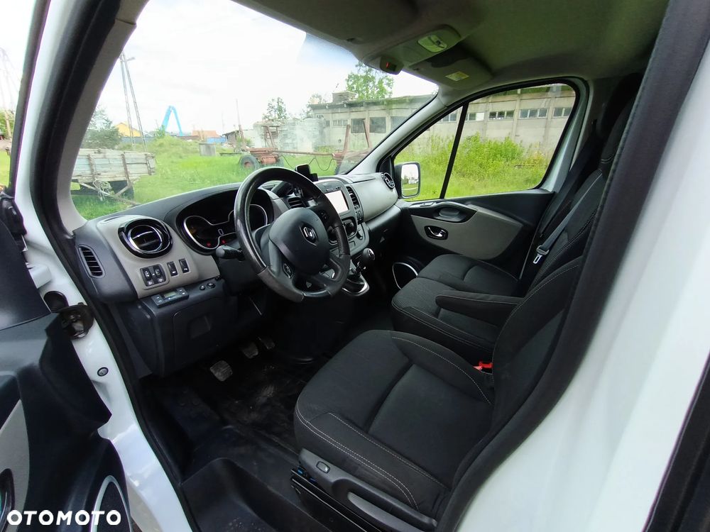 Renault Trafic L2H1 1.6 diesel 140kM 2014rok WEBASTO, CZUJNIKI PARKOWANIA, HAK, BAGAŻNIK DACHOWY, drzwi przesuwne z obu stron, stan BDB, BEZWPADKOWY! - 27