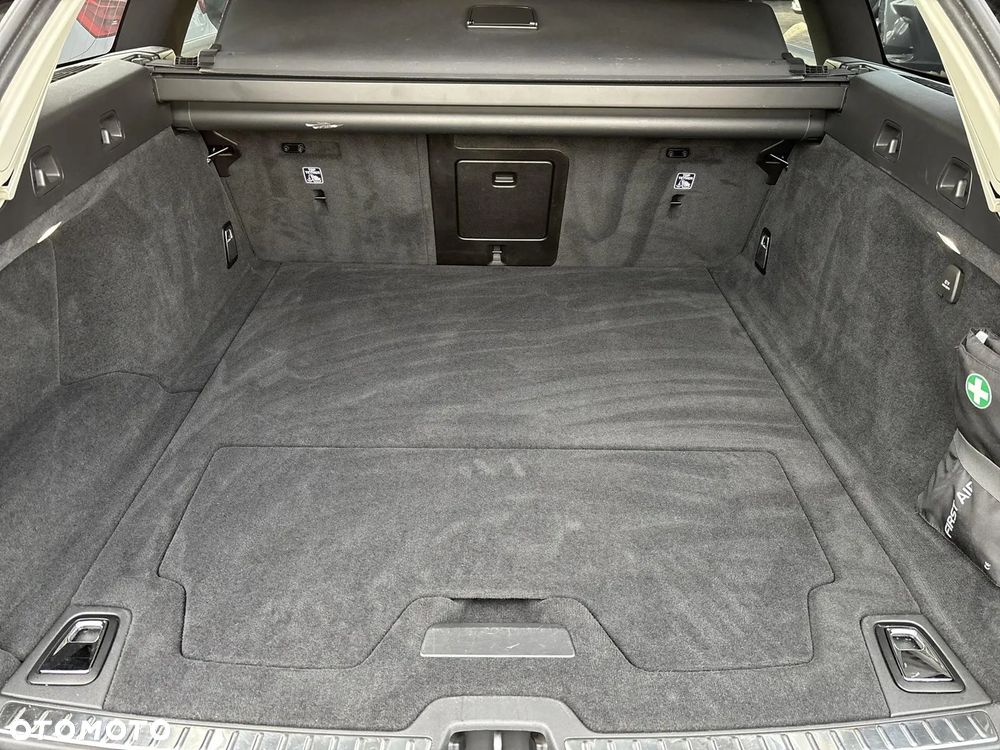 Volvo V90 D5 AWD Geartronic Inscription - 23