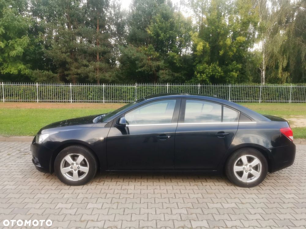 Chevrolet Cruze 1.6 LS - 7
