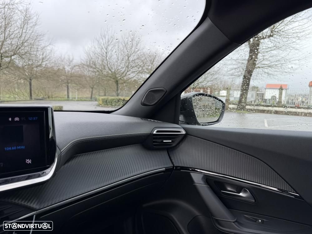 Peugeot e-2008 54 kWh GT - 24