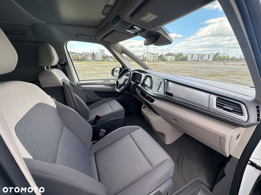 Volkswagen california Nowa California Beach silnik: 2,0 l TSI OPF 204 KM / skrzynia biegów: 7-biegowa DSG rozstaw osi: 3124 mm - 9