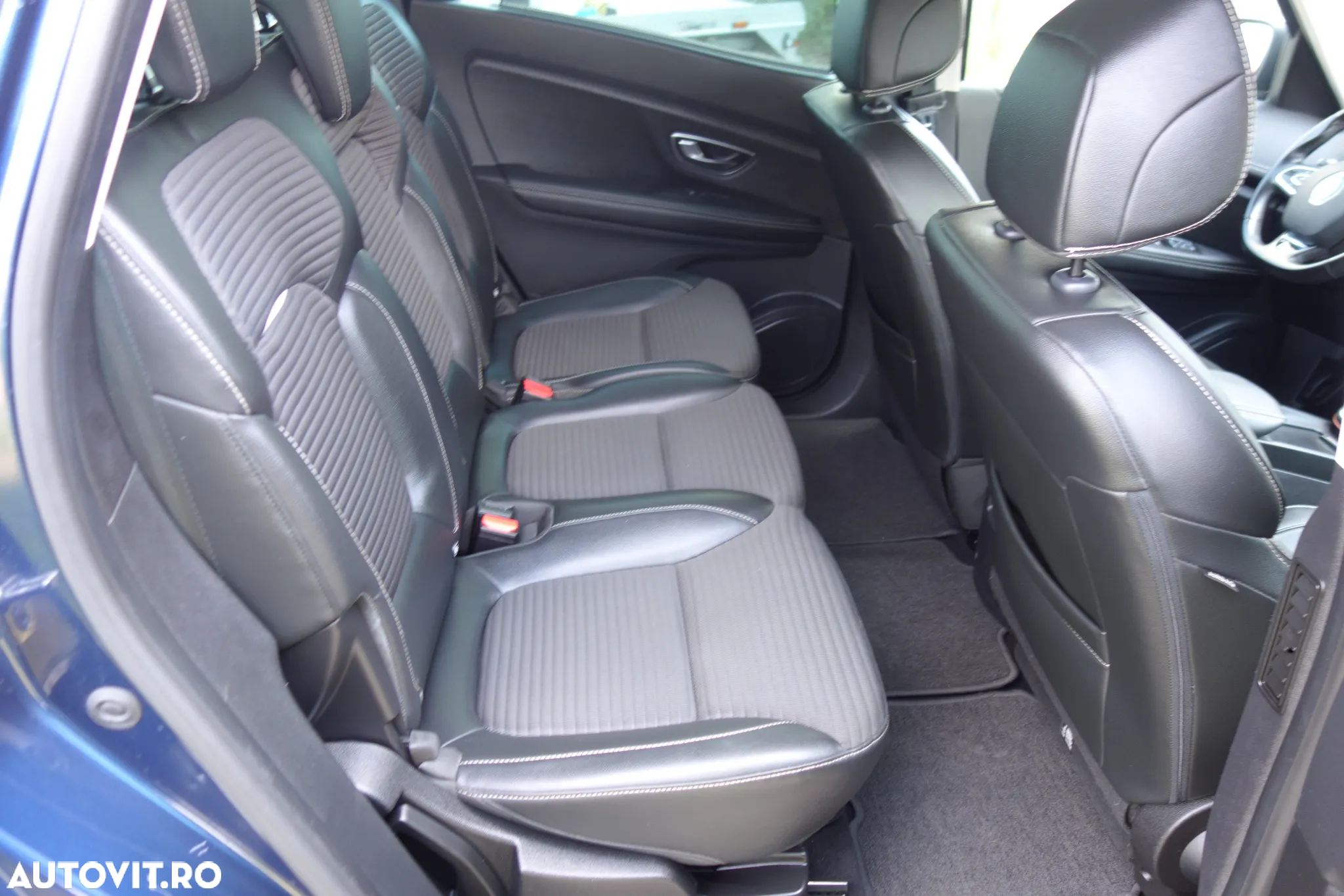Renault Grand Scenic BLUE dCi 150 EDC BUSINESS EDITION - 20