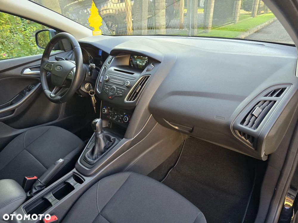 Ford Focus ver-1-0-ecoboost-trend-edition - 33