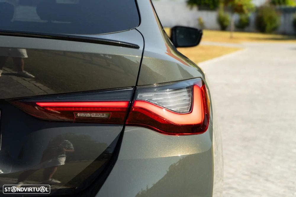 BMW i4 eDrive35 Pack Desportivo M - 36