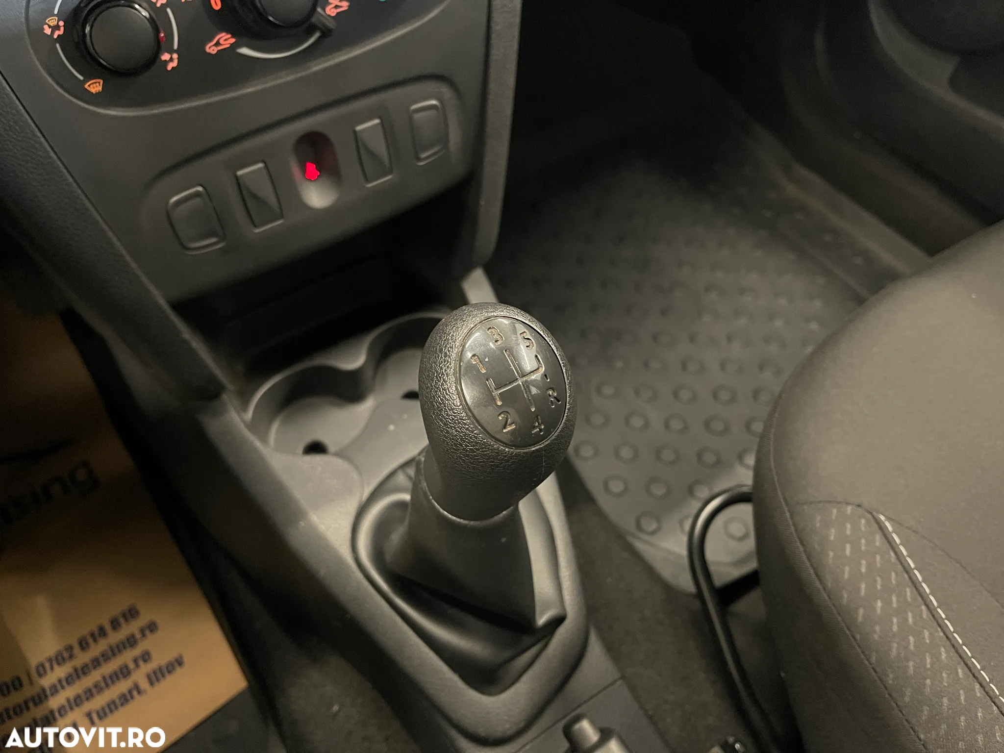 Dacia Logan 1.0 SCe Laureate - 15