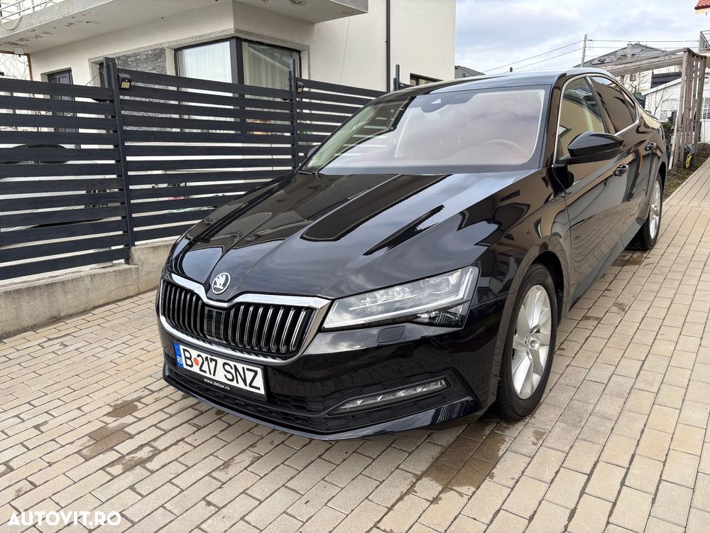 Skoda Superb 2.0 TDI DSG Ambition - 1