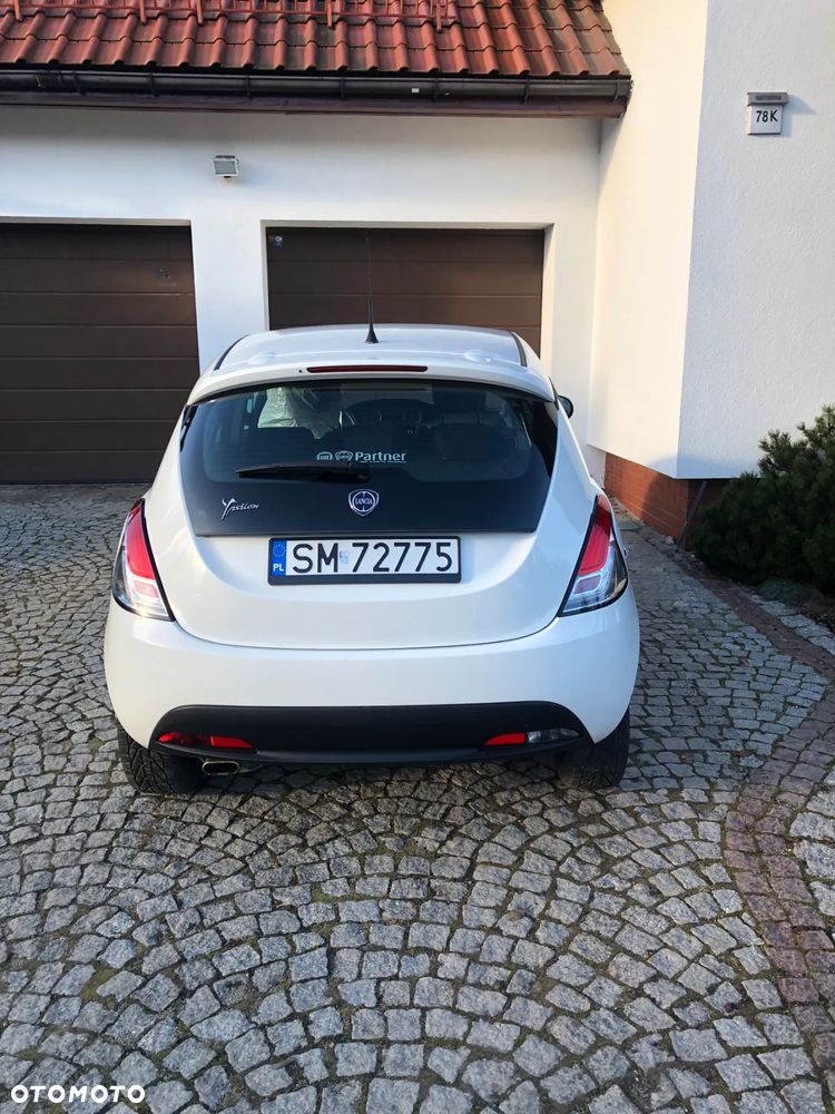 Lancia Ypsilon 1.2 8V Elefantino S&S - 14