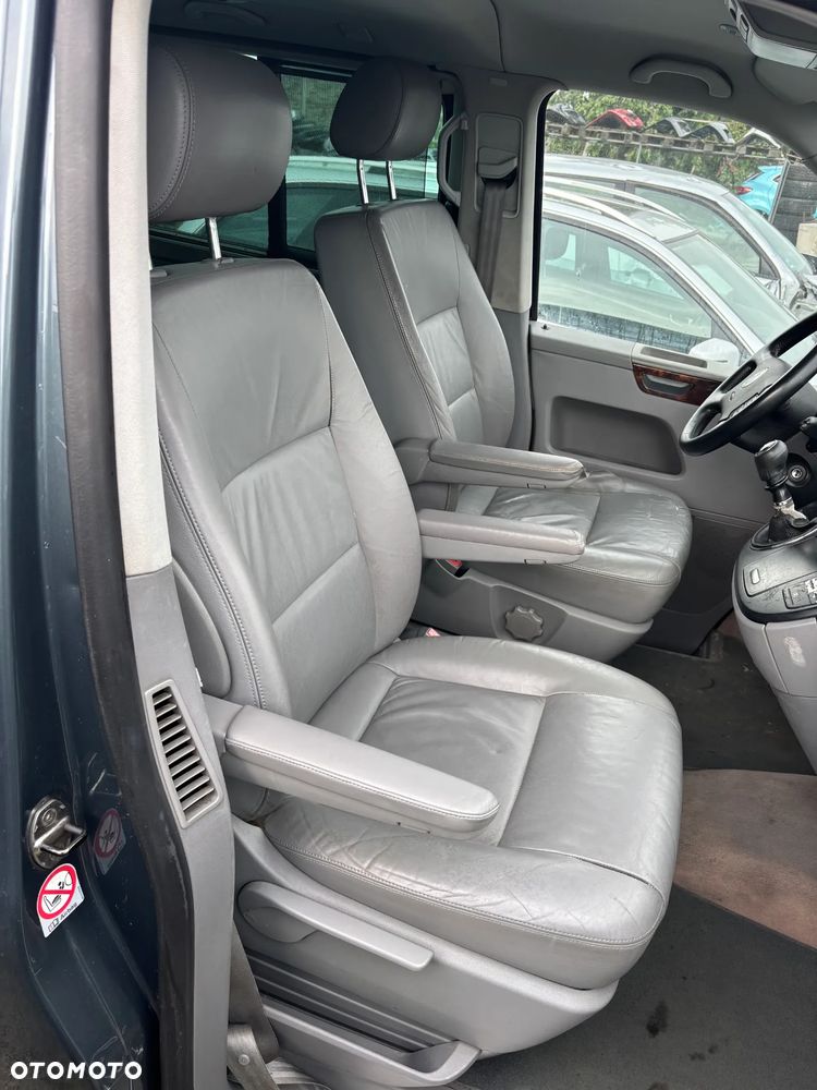 Vw T5 Multivan Highline kompletne wnetrze (fotel deska podsufitka) - 1