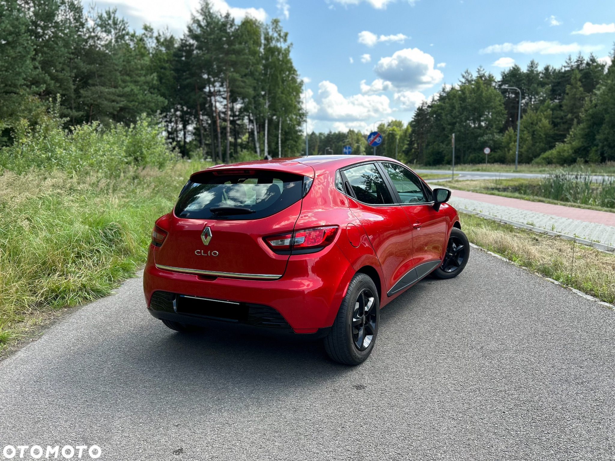 Renault Clio 1.2 16V 75 LIMITED - 14