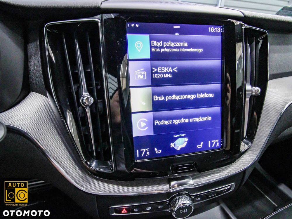 Volvo XC 60 D4 AWD R-Design - 24