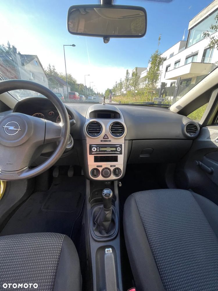 Opel Corsa 1.2 16V Enjoy - 6