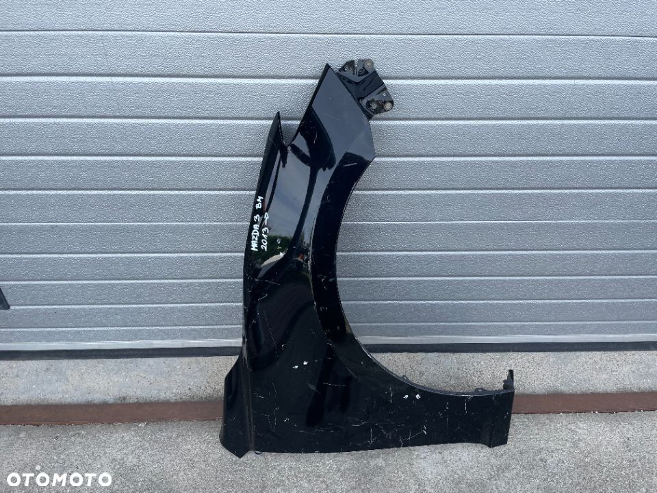 BŁOTNIK PRZEDNI PRAWY MAZDA 3 BM 2013-- - 1