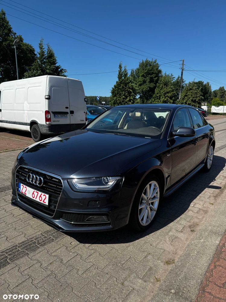Audi A4 Limousine - 3