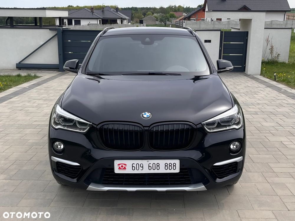 BMW X1 sDrive18i GPF Sport Line - 3