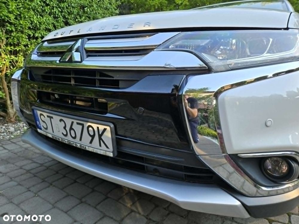 Mitsubishi Outlander - 15