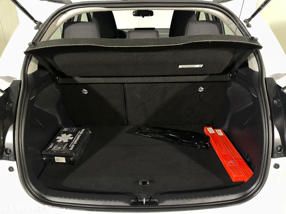 Toyota Yaris 1.5 VVT-i HSD Exclusive Style - 12