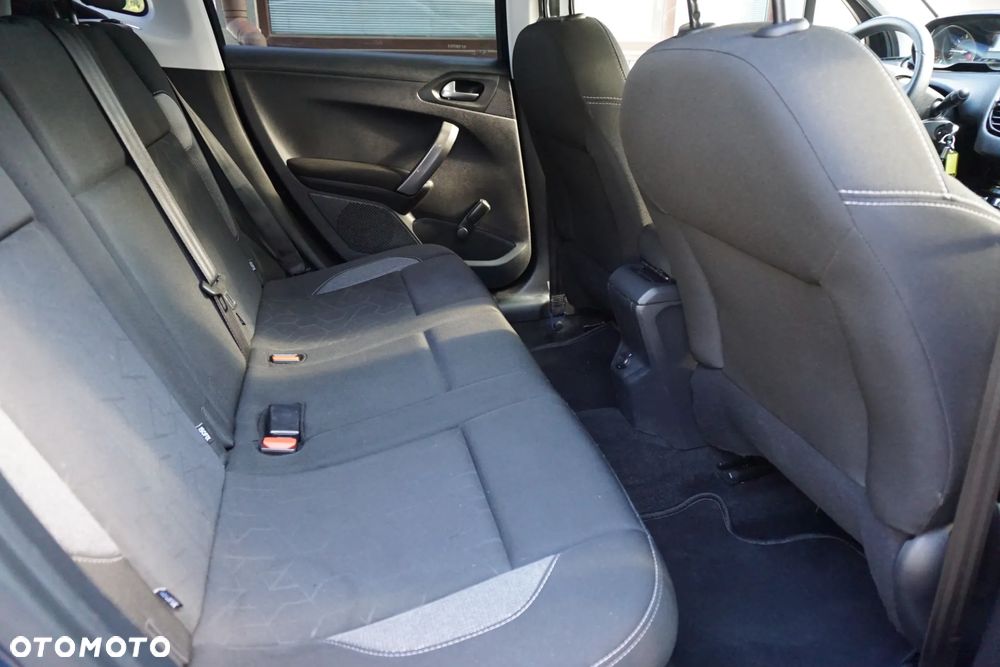 Peugeot 2008 1.2 Pure Tech GPF Style - 14