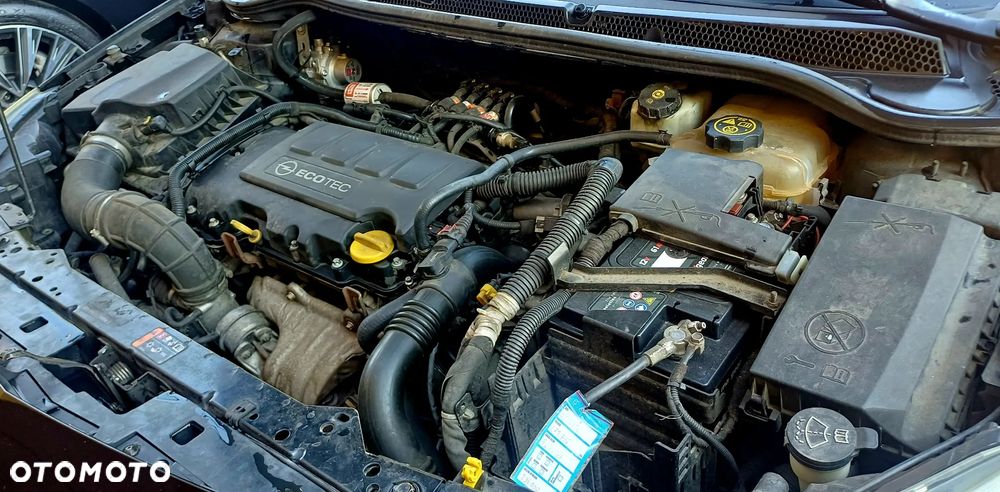 Opel Astra 1.4 T Sport S&S - 6