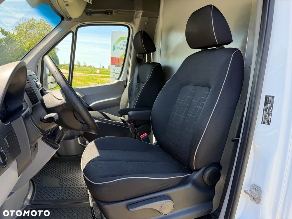 Mercedes-Benz Sprinter - 16