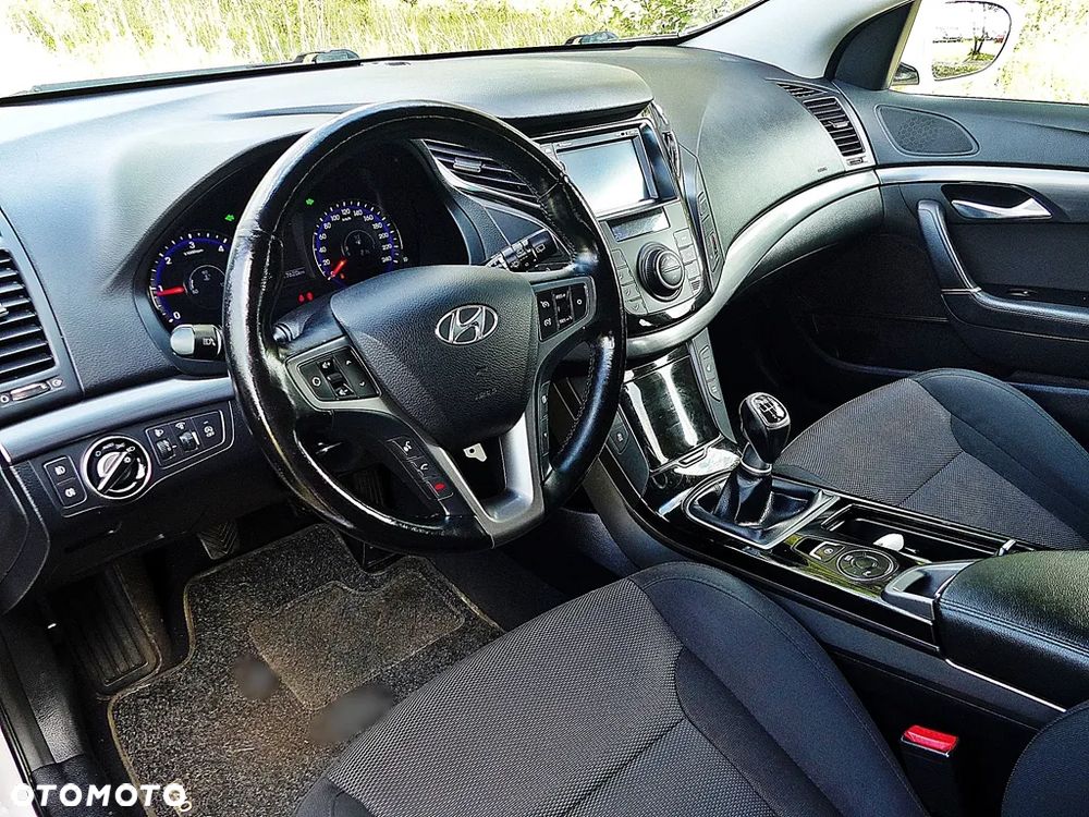 Hyundai i40 Kombi blue 1.7 CRDi Style - 19