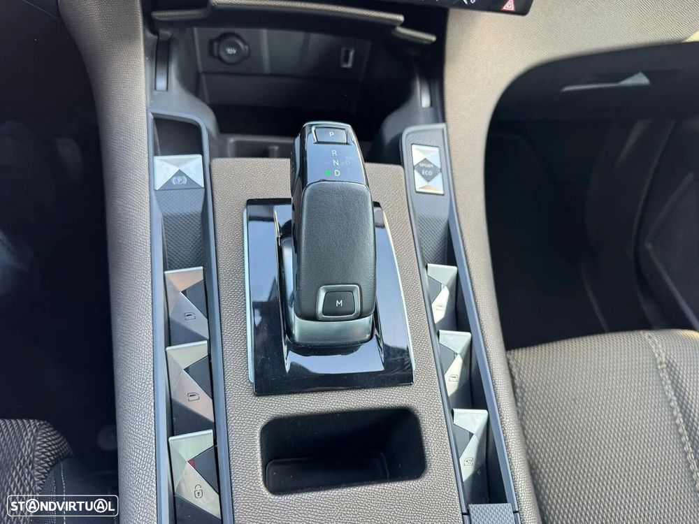 DS DS7 Crossback 1.5 BlueHDi Performance Line EAT8 - 26
