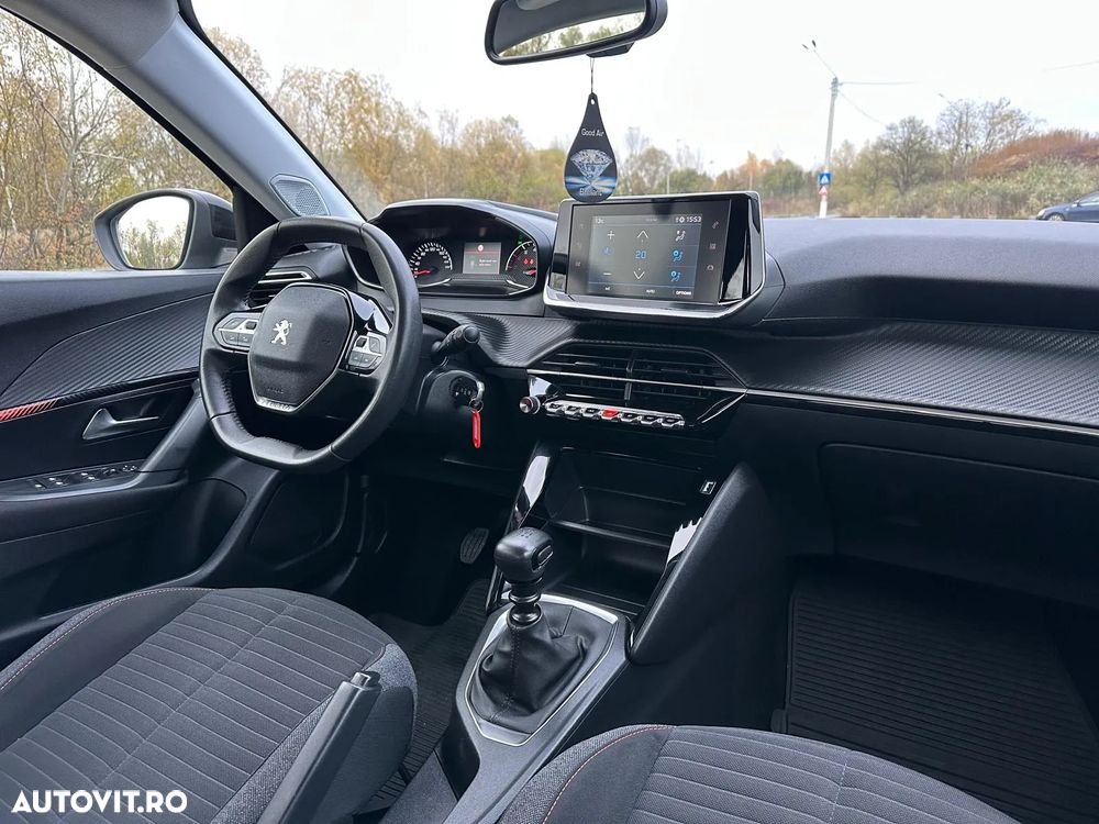 Peugeot 2008 1.2 L PureTech STT Allure - 5
